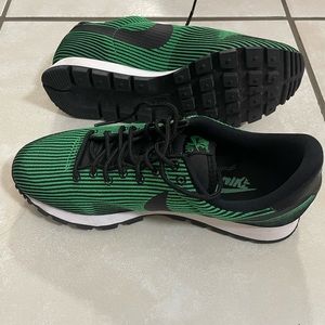 Nike 7.5 women shoe